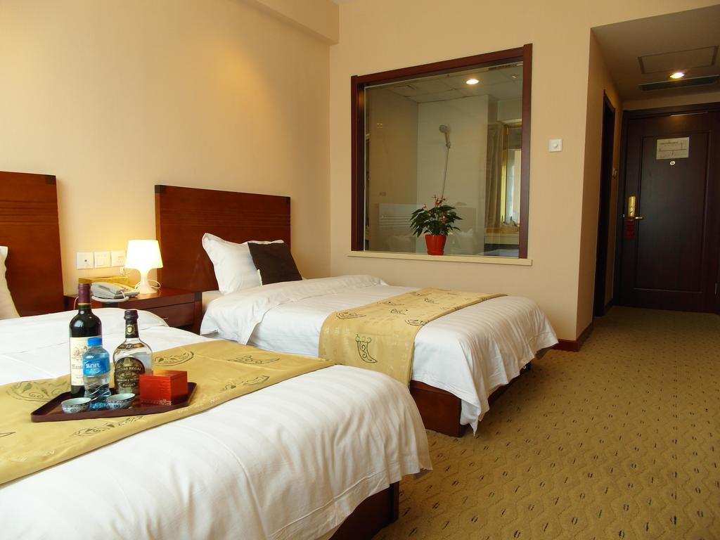 Tianjin Jinma Hotel Chambre photo