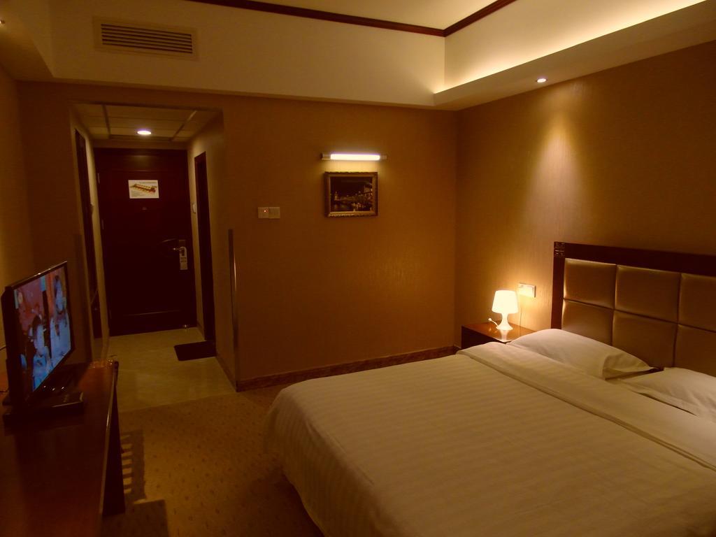 Tianjin Jinma Hotel Chambre photo